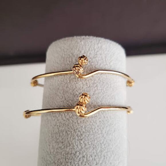Two Lilly Pulitzer Bangles Gold Tone Orange Slice and Elephant Charms Signed - Picture 9 of 9